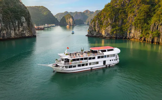 Three-day cruise of Lan Ha Bay and Ha Long Bay with two-night overnight stay