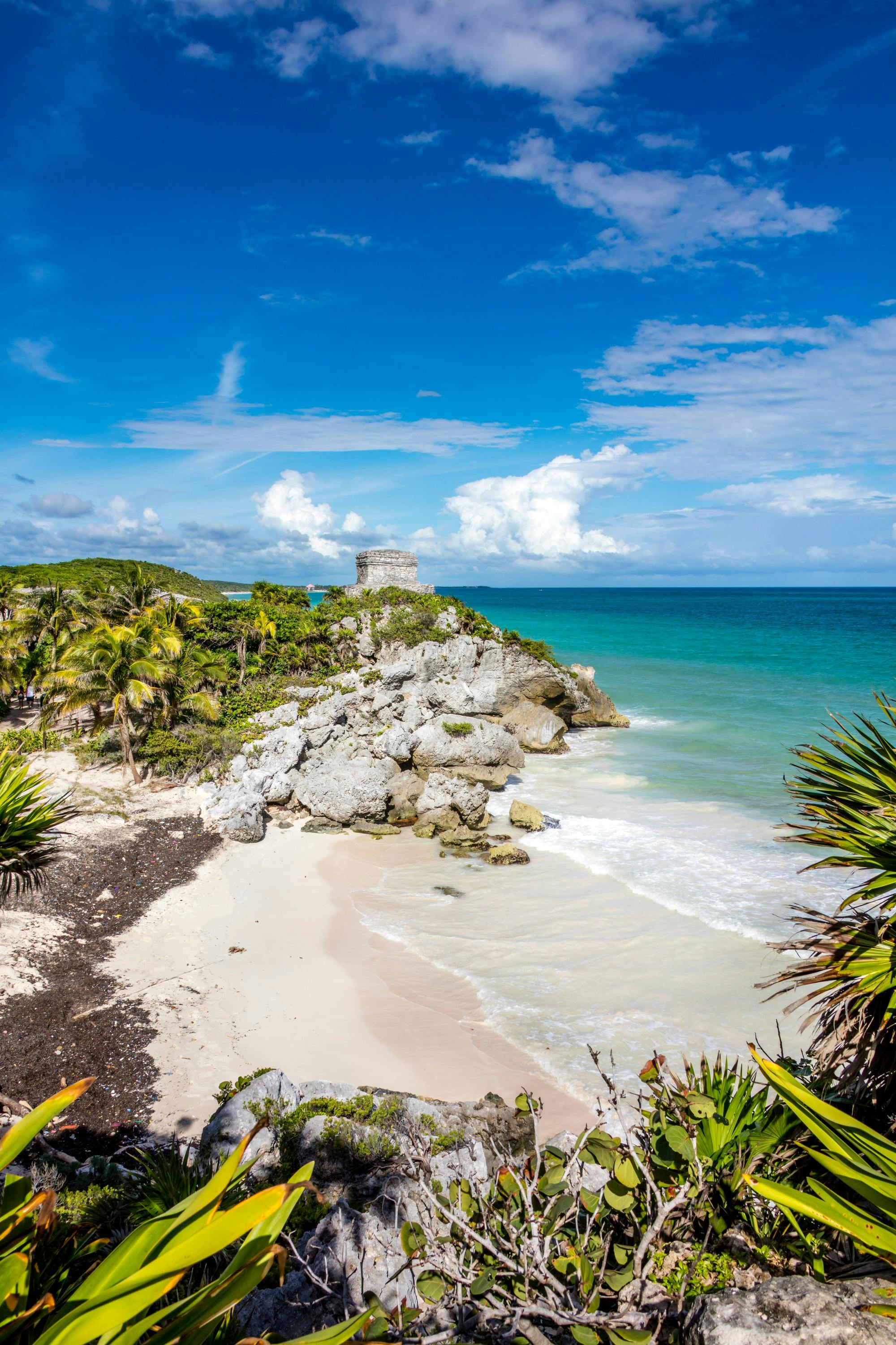 Guided tour of Tulum and visit to a modern Maya community