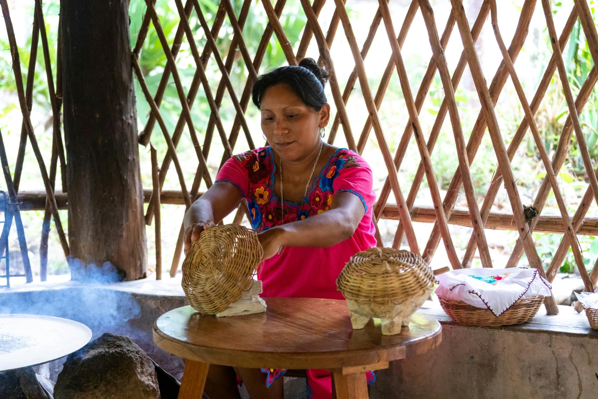 Guided tour of Tulum and visit to a modern Maya community