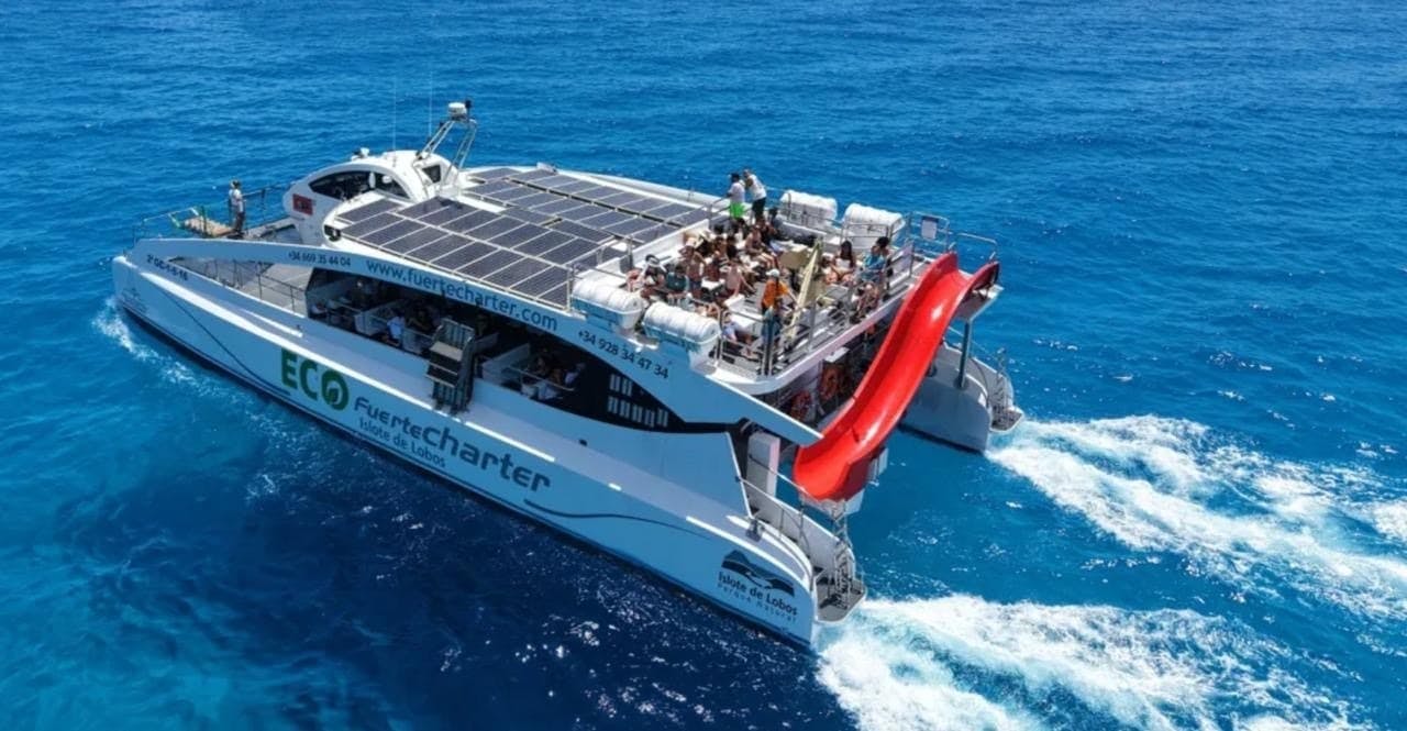 Small group guided tour of Lobos Island by fast ferry, Popcorn Beach and Corralejo Dunes