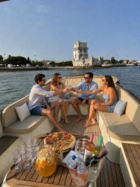 Rejs jachtem po rzece Tag z otwartym barem i portugalskimi przekąskami