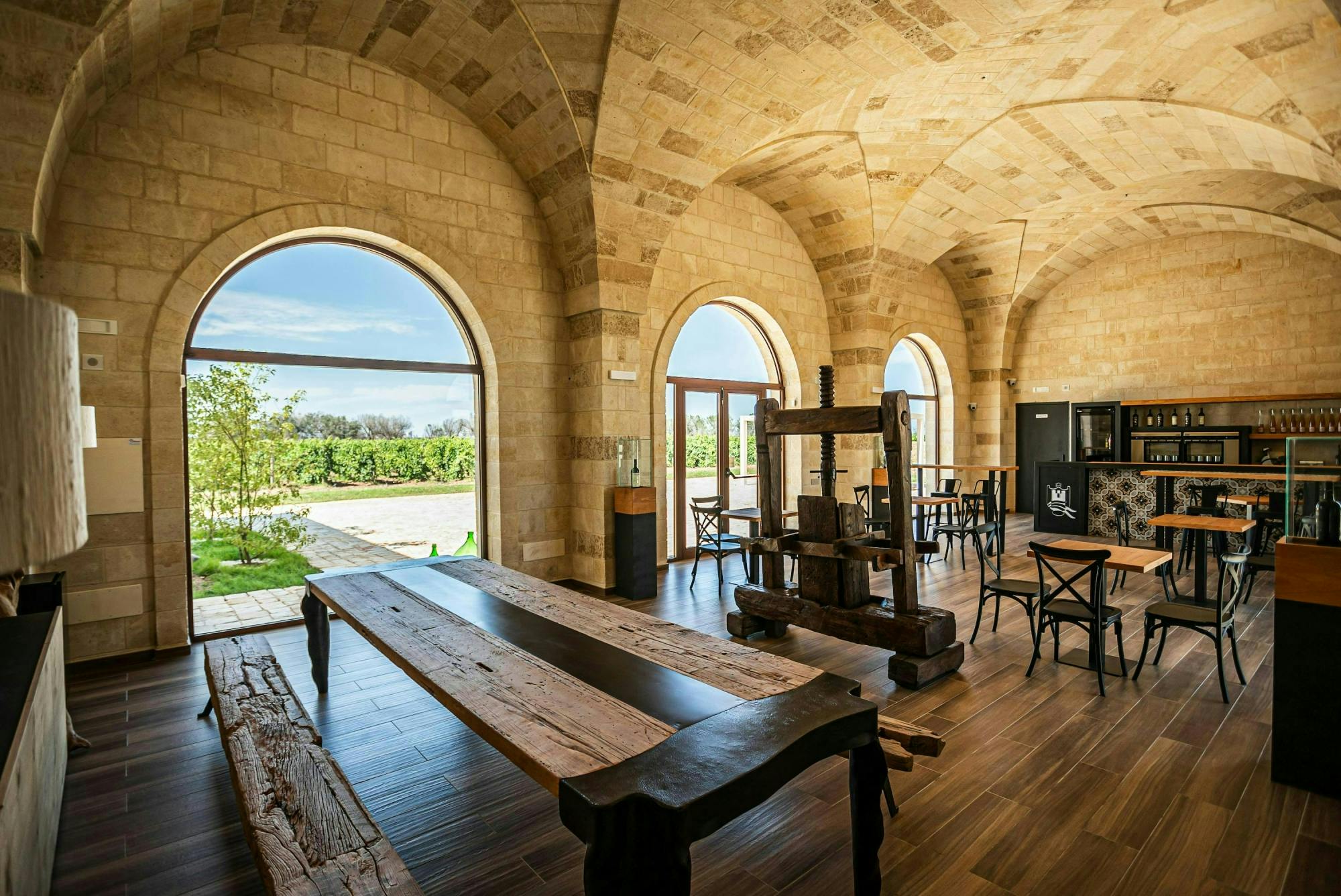 Guided tour and tasting of four wines at Masseria Torleanzi