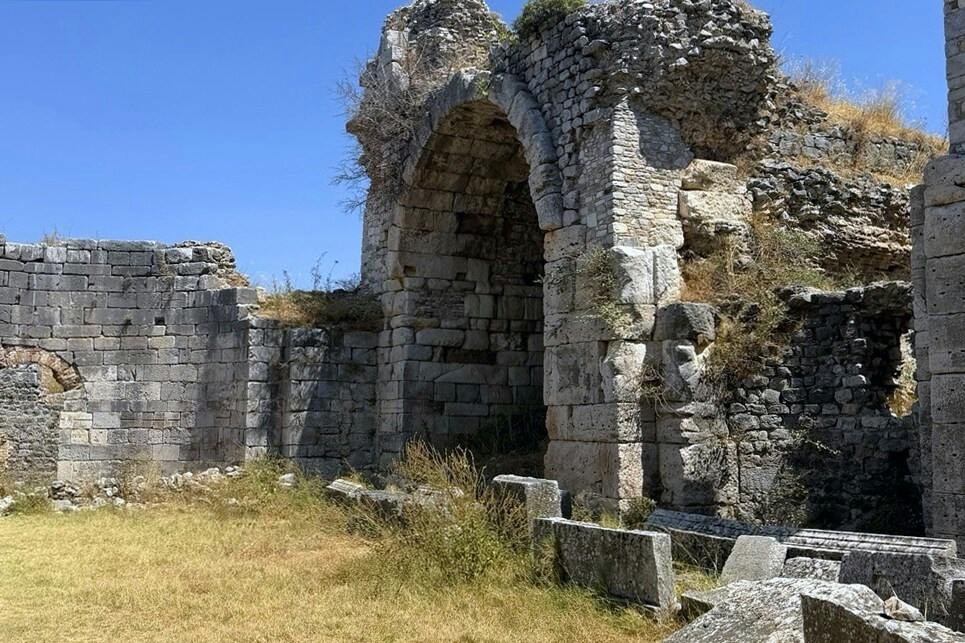 Half-day Miletos tour and Temple of Apollo visit