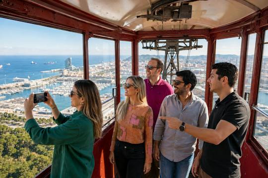 Visita guiada a Barcelona com Montjuïc, centro histórico, teleférico e cruzeiro