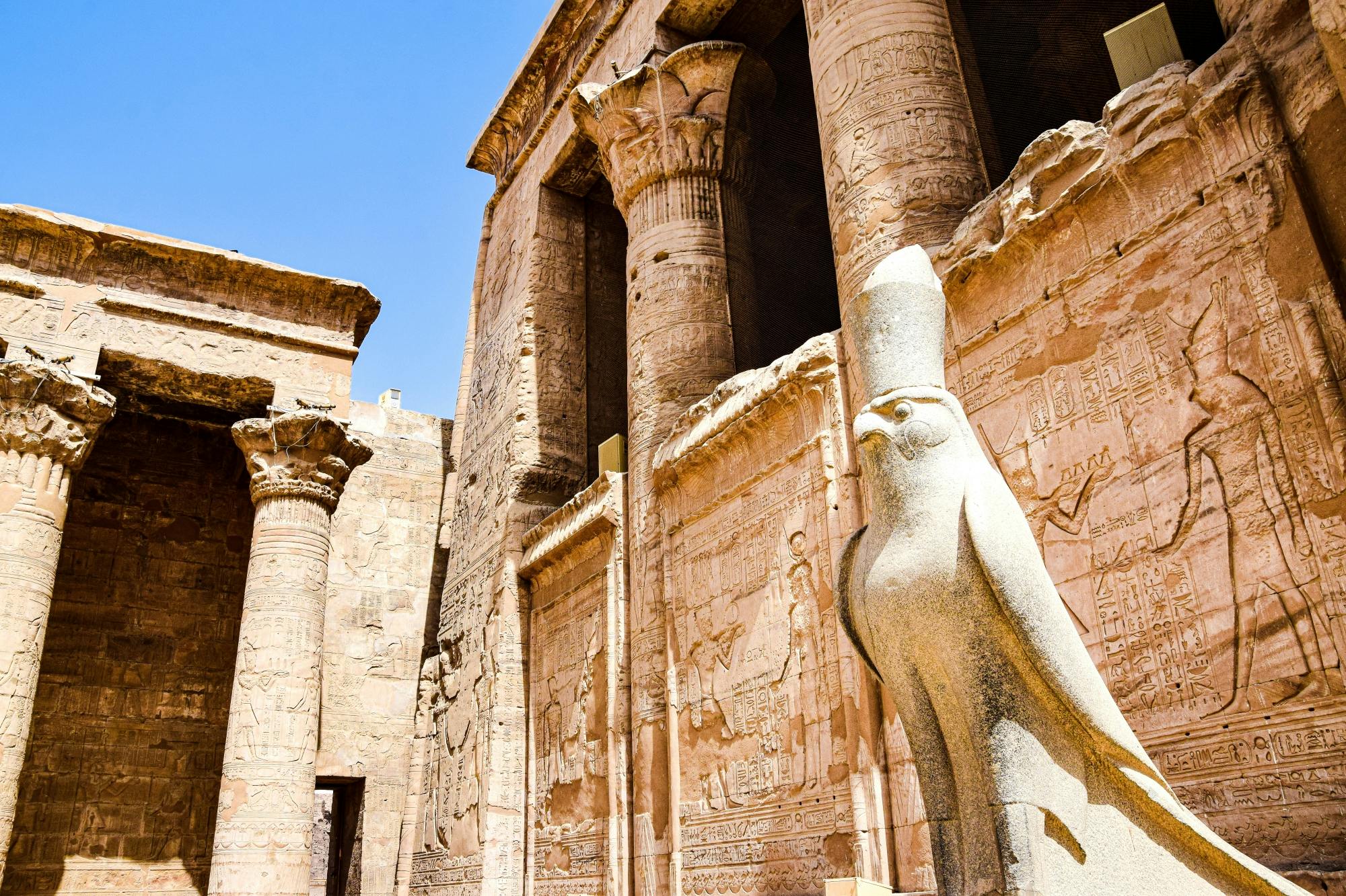 Visite guidée d'une journée complète des temples d'Edfou et d'Esna au départ de Louxor