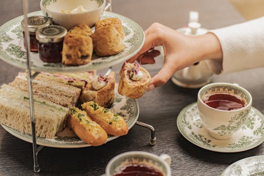 Entrance at the Cutty Sark with afternoon tea