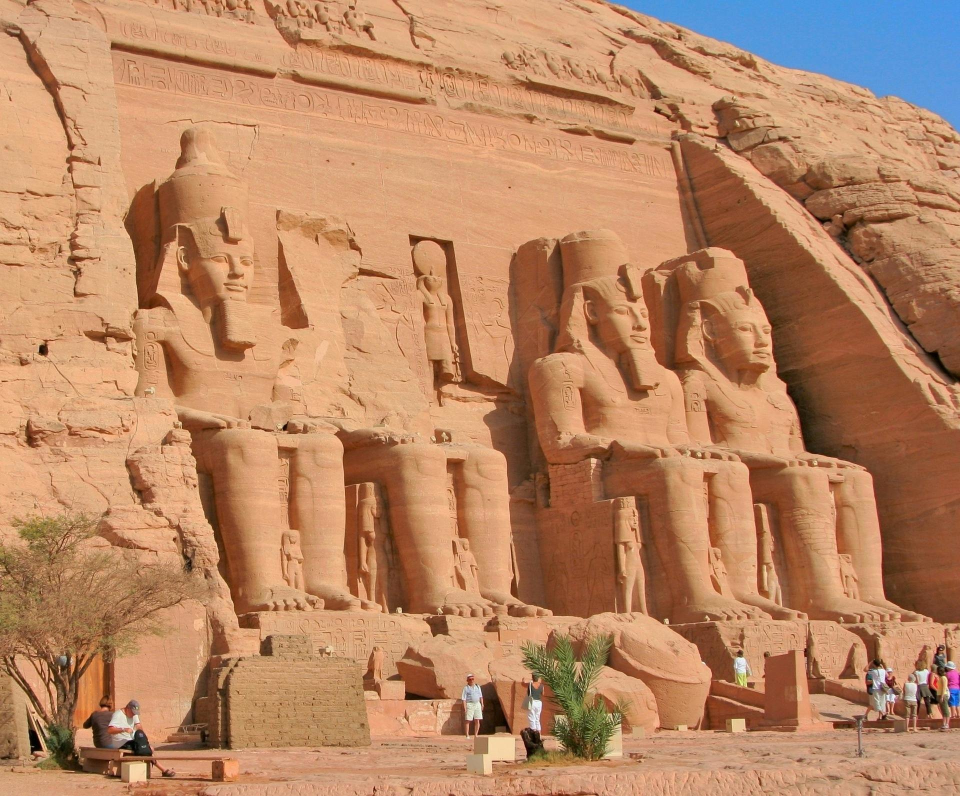 Rondleiding door de tempels van Abu Simbel vanaf Aswan, inclusief een Nubische lunch