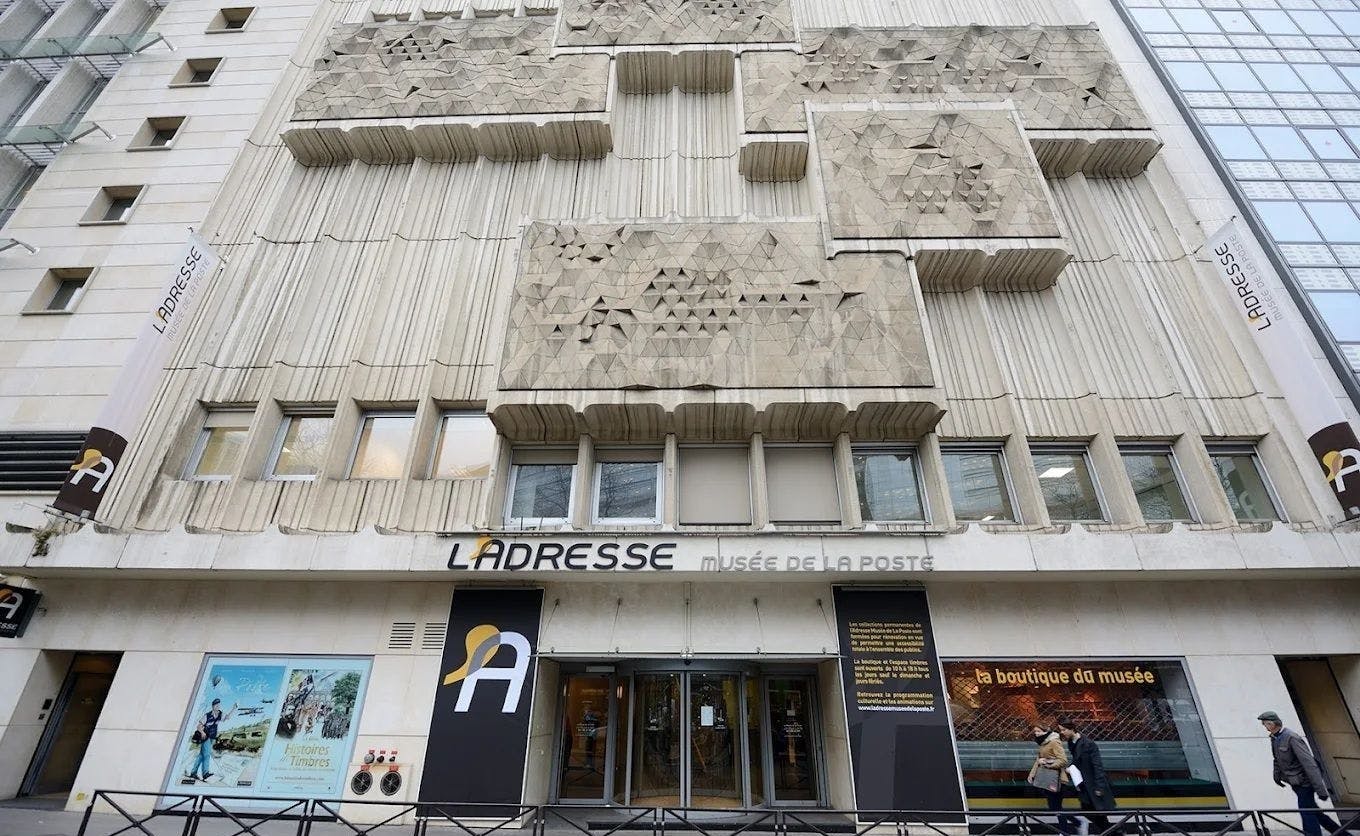 Paris Musée de la Poste ticket and optional Montparnasse audio tour