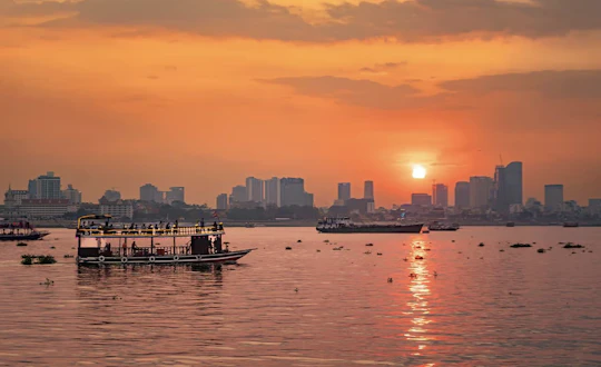 Silk Island sunset cruise Vespa tour in Phnom Penh