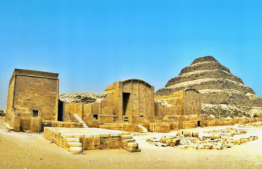 Memphis and Saqqara private tour with home cooked lunch from Cairo