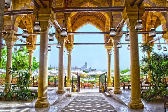 Visita nocturna al Parque de Alazhar con cena incluida