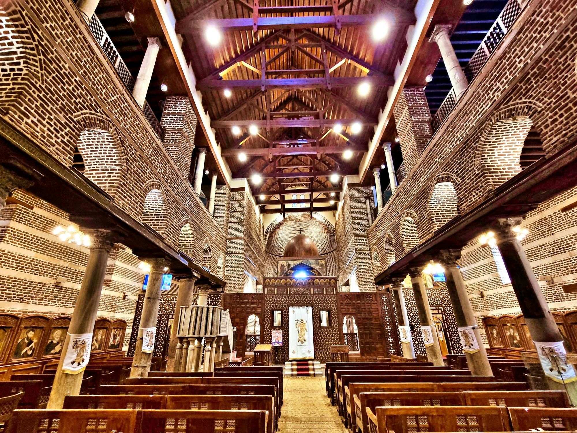El Cairo antiguo con la iglesia colgante, el museo copto y las mezquitas