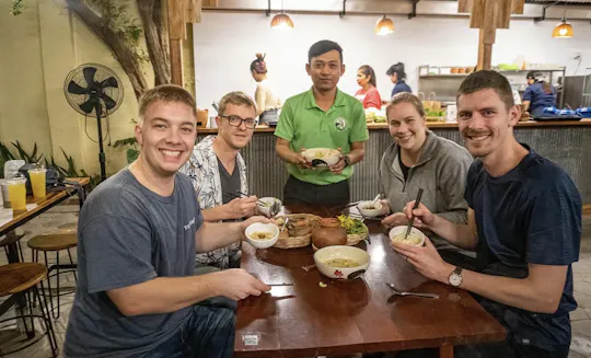 Evening food tour with drinks in Siem Reap by tuk-tuk