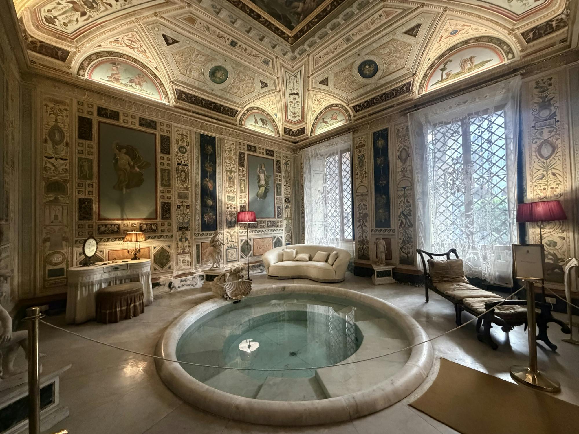 Visite guidée des salles privées secrètes du palais Doria Pamphilj