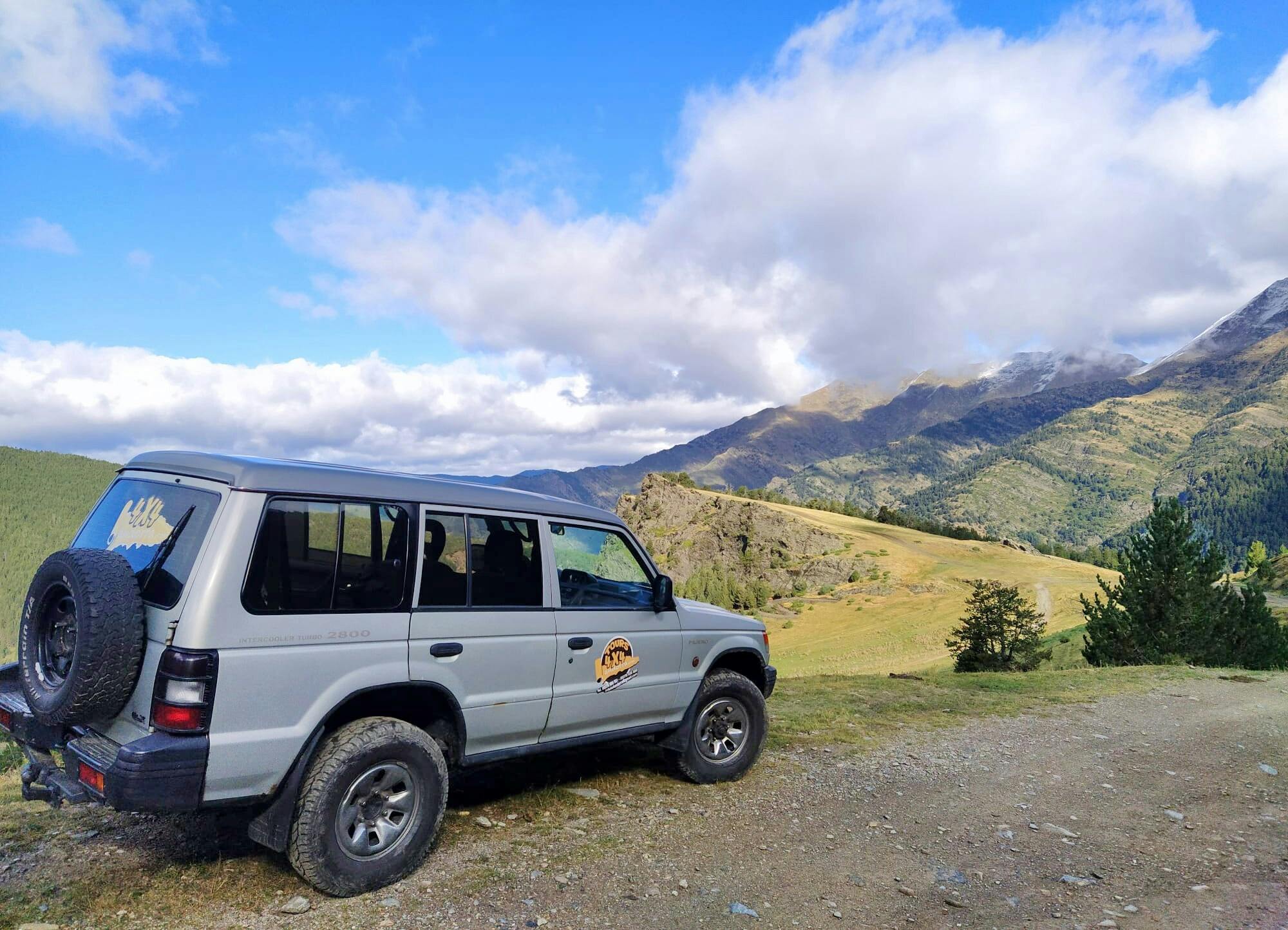 4x4 + rafting package