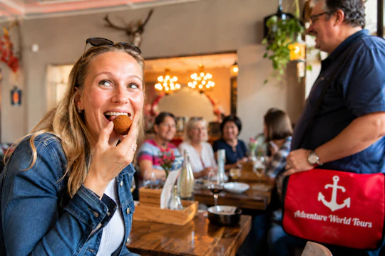 Cologne Belgian Quarter culinary tour with local specialities