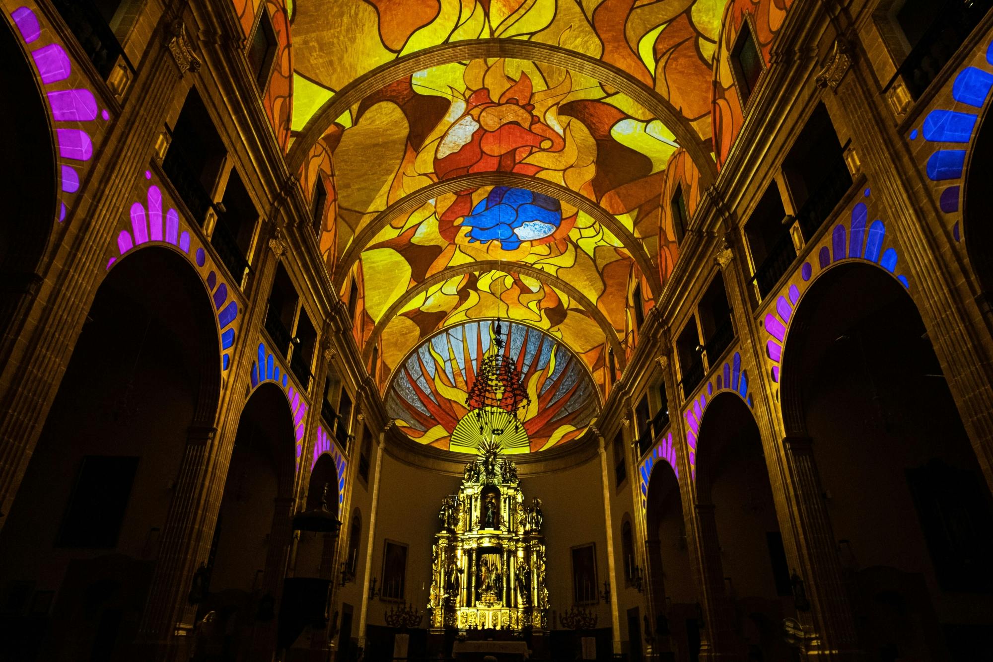 Palma tours with cathedral and Valldemossa options in Polish