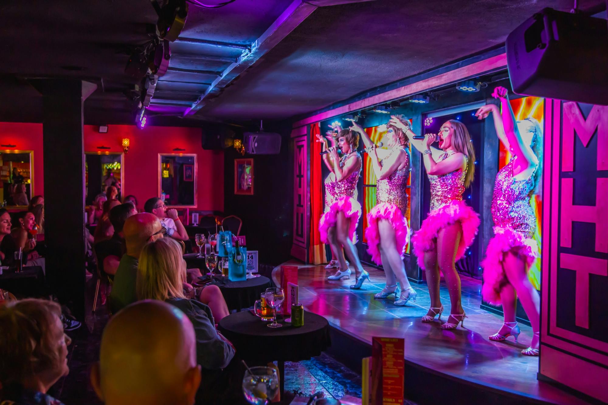 3PC_Spain_Lanzarote_Music_Hall_Tavern_Show_06.jpg