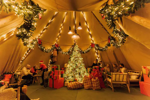 3PC_Spain_Lanzarote_Arrecife_Christmas_Shopping_with_Markets_and_Open_Mall_02.jpg