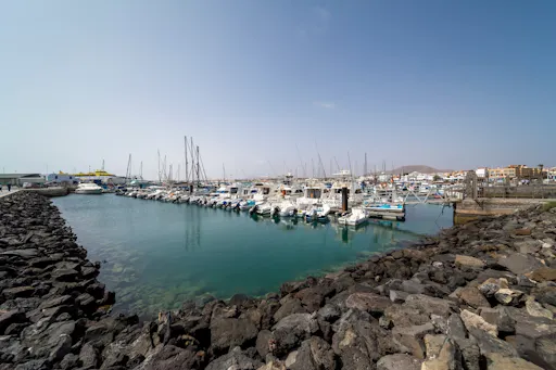 Fuerteventura_Corralejo_Harbour_3.jpg