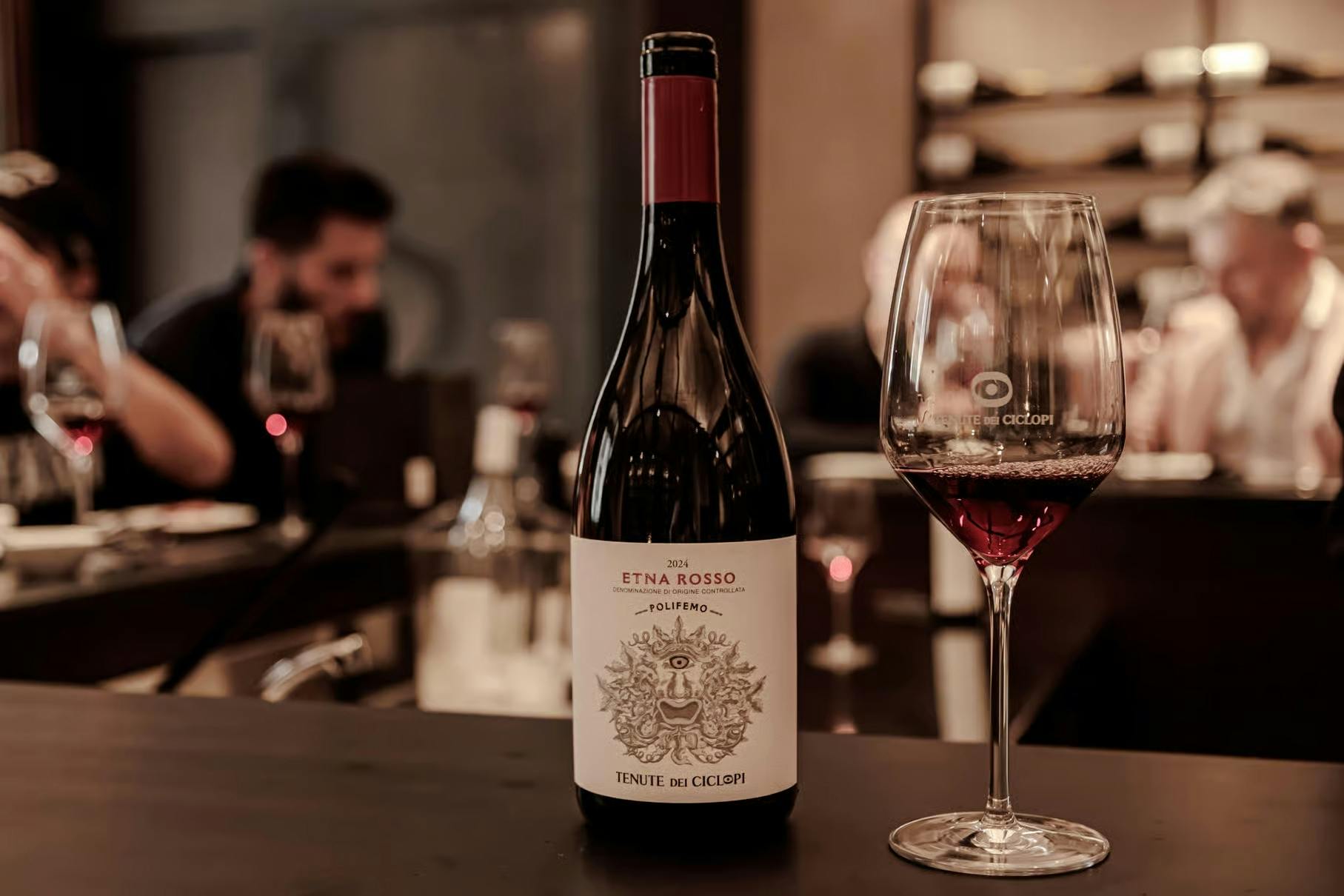 Exklusive Etna-Weinprobe bei Tenute dei Ciclopi im Zentrum von Catania