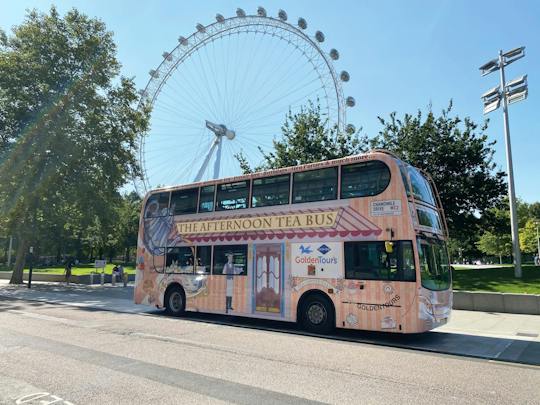 Recorrido panorámico con merienda en un autobús de dos pisos por Londres