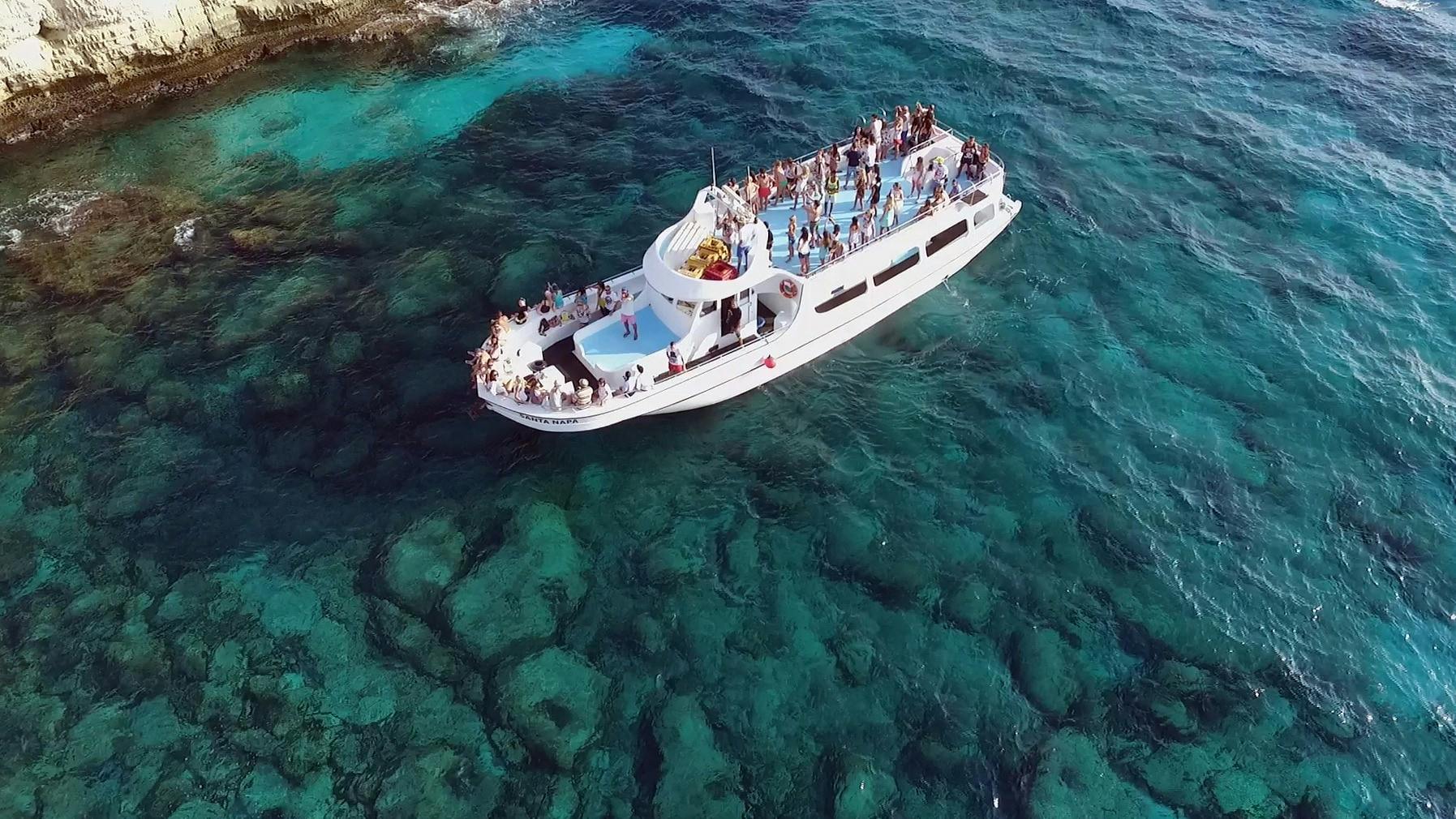 Transfer autobusem wahadłowym do Ajia Napa z Robinson Club Cyprus