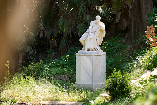Corfu tour with Achillion Palace and Paleokastritsa
