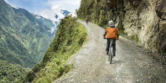 Death Road mountain bike adventure from La Paz