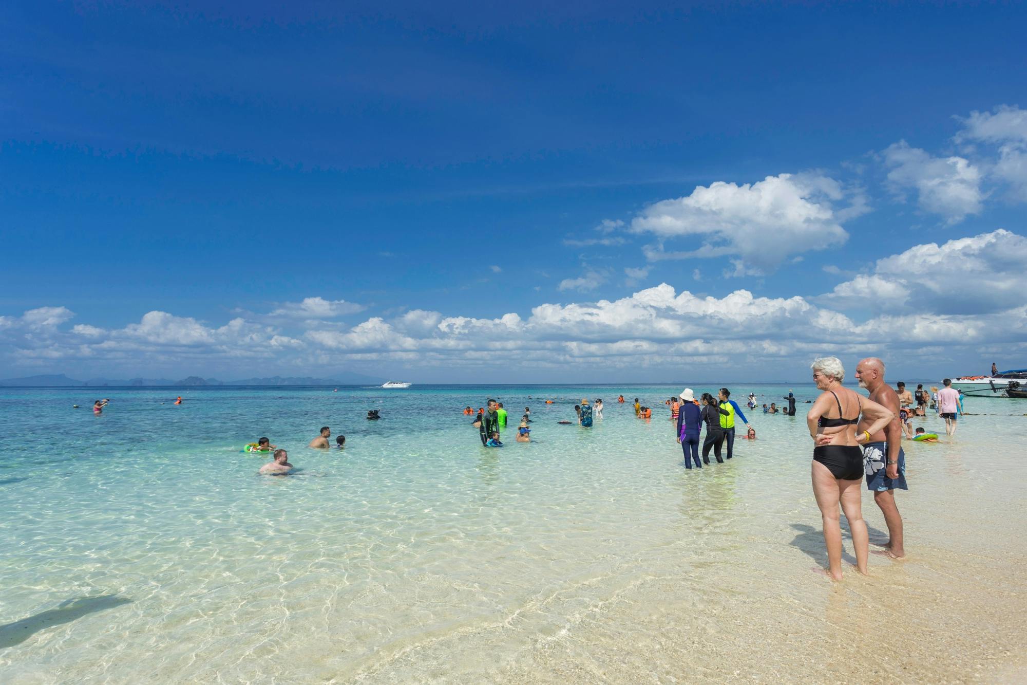 Early Bird Phi Phi Islands by Speedboat