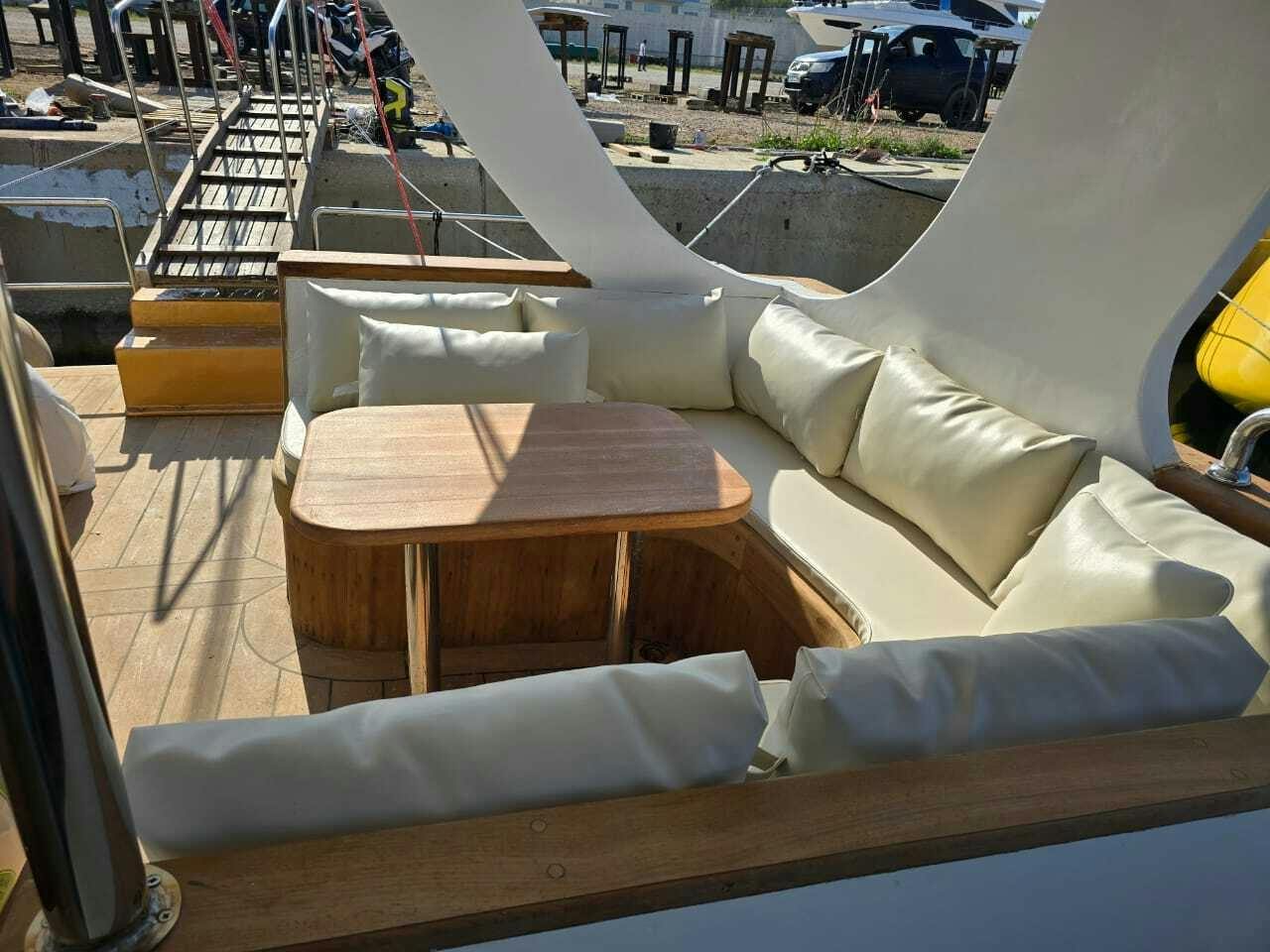 Calypso Boat Cruise from St. Paul's Bay