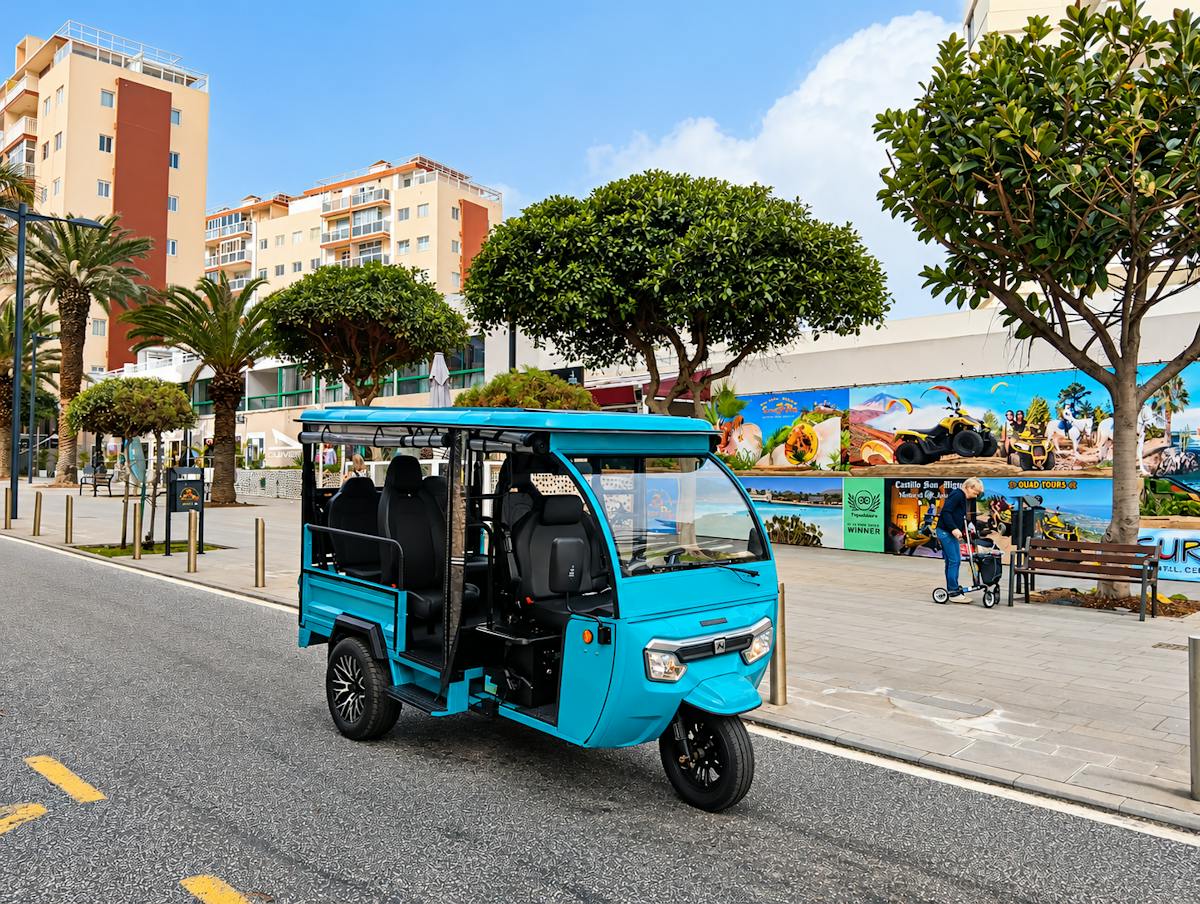 Koloniale tuk-tuk-tour door Puerto de la Cruz en La Orotava