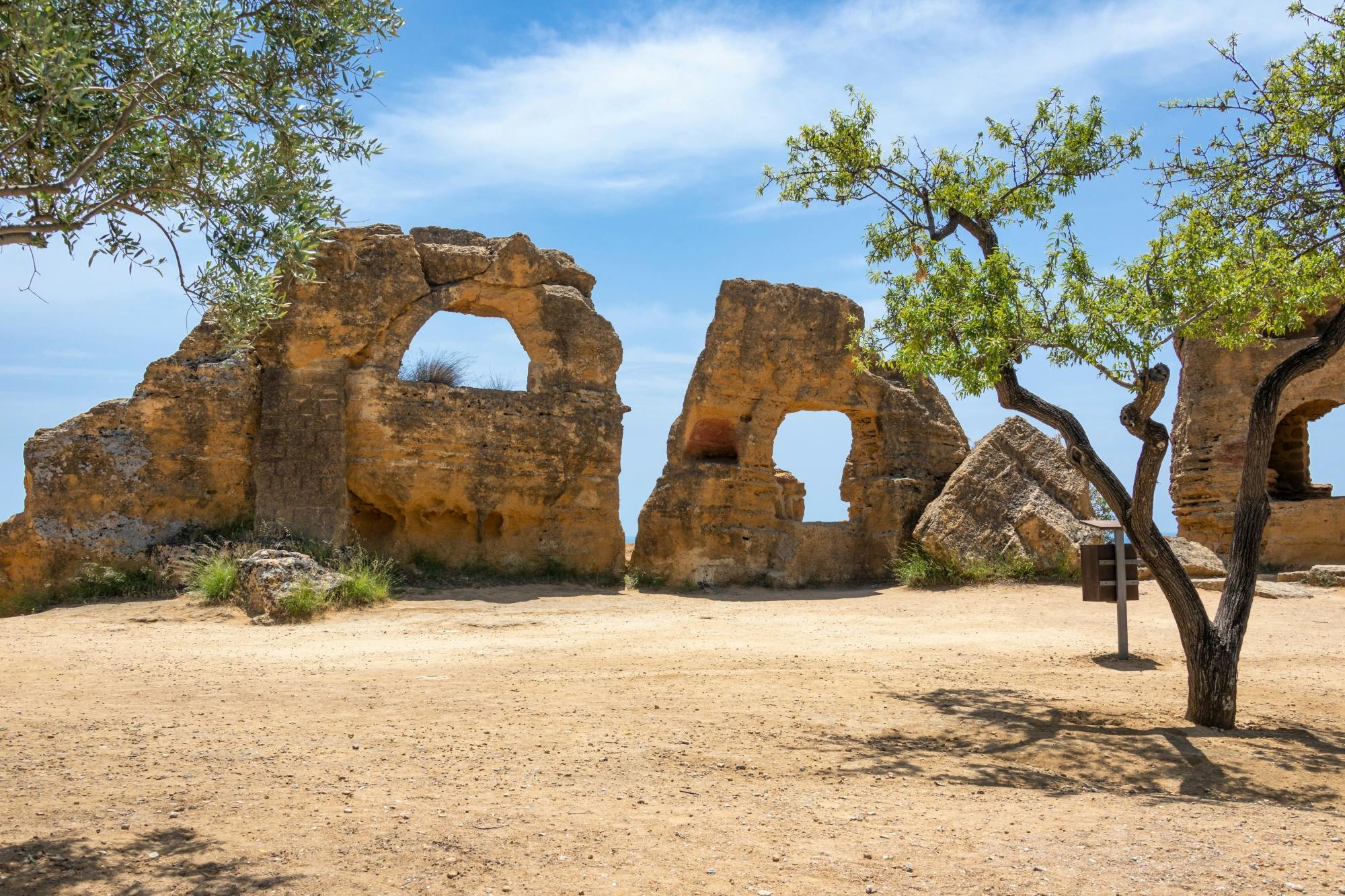 Full-day Valley of the Temples and Scala dei Turchi tour