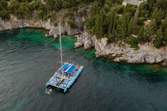 Corfu catamarantocht met Griekse lunch, drankjes en optionele transfers