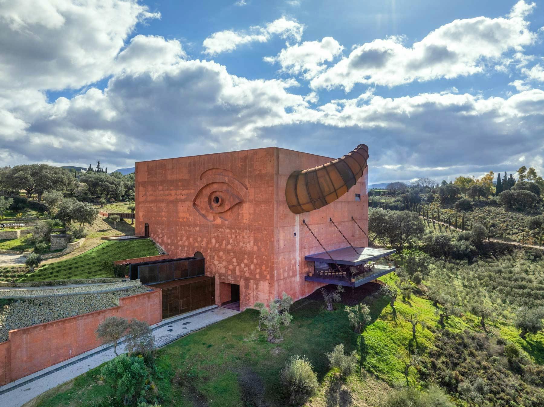 Führung durch die Ölmühle „Almazara El Toro“ von Philippe Starck mit Olivenölverkostung