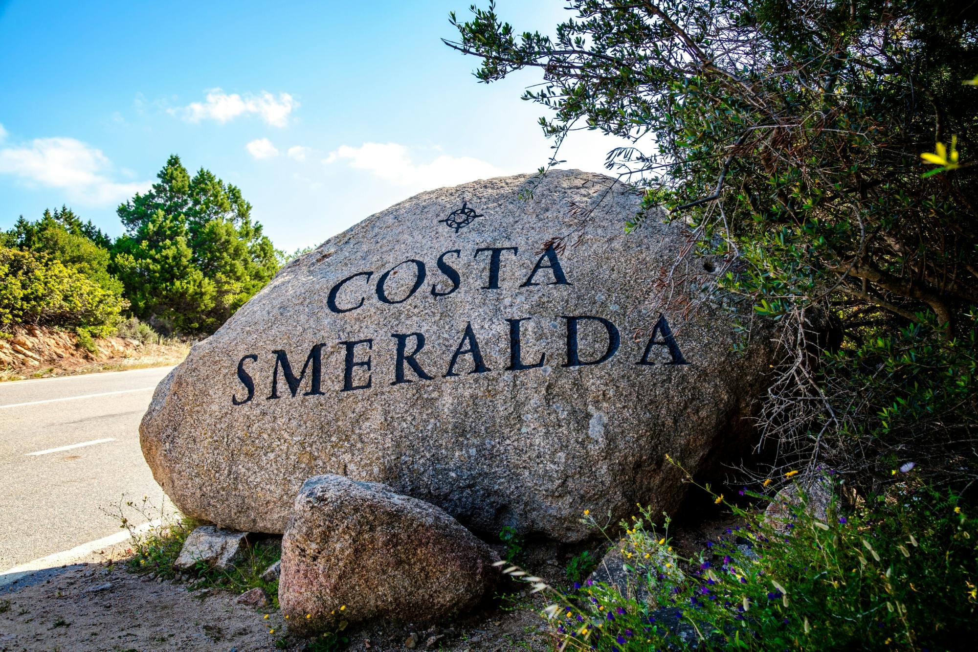 Guided tour of Costa Smeralda with Porto Cervo and beach time