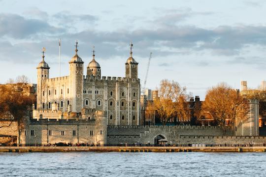 Tower of London with hop-on hop-off bus and Thames River cruise