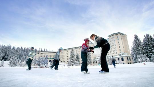 Lake Louise, Yoho National Park and Moraine Lake tour from Calgary