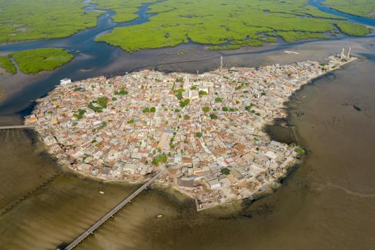Visite guidée de l'île aux coquillages de Fadiouth au départ de Saly ou de Somone