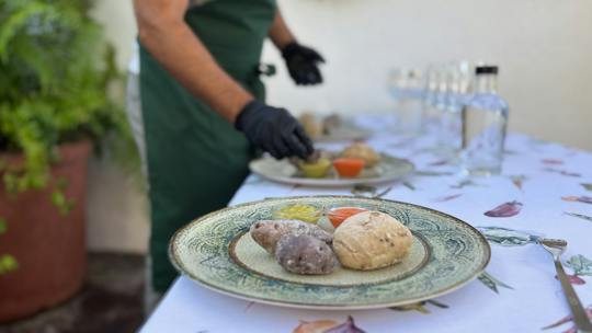 Secrets of Canarian mojo workshop at El Molino Blanco
