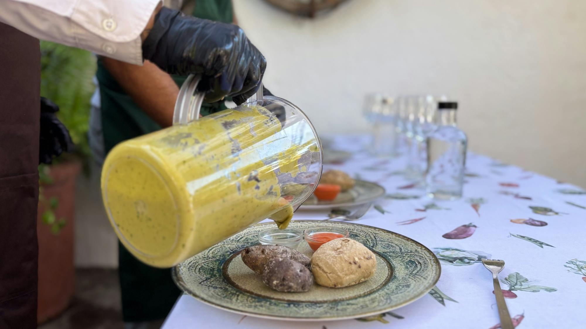 Secrets of Canarian mojo workshop at El Molino Blanco
