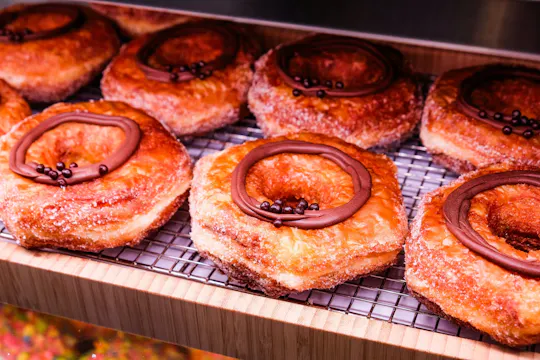 Passeio guiado a pé pelo San Antonio River Walk para descobrir donuts e doces