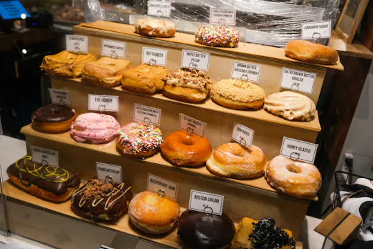 Passeio guiado a pé pela história assombrada de Boston, com donuts e doces