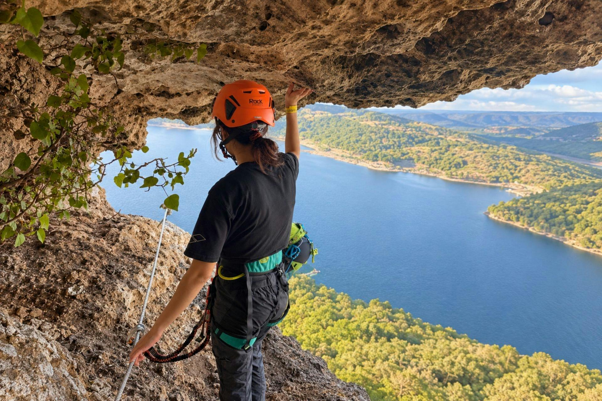Excursión a pie por la Vía Ferrata della Regina