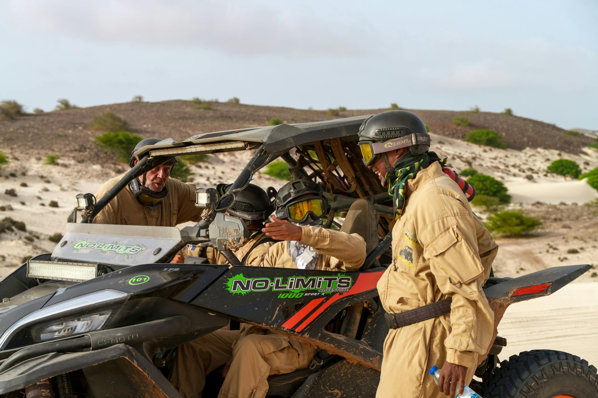 Family-friendly 4x4 buggy tour of southern Boa Vista