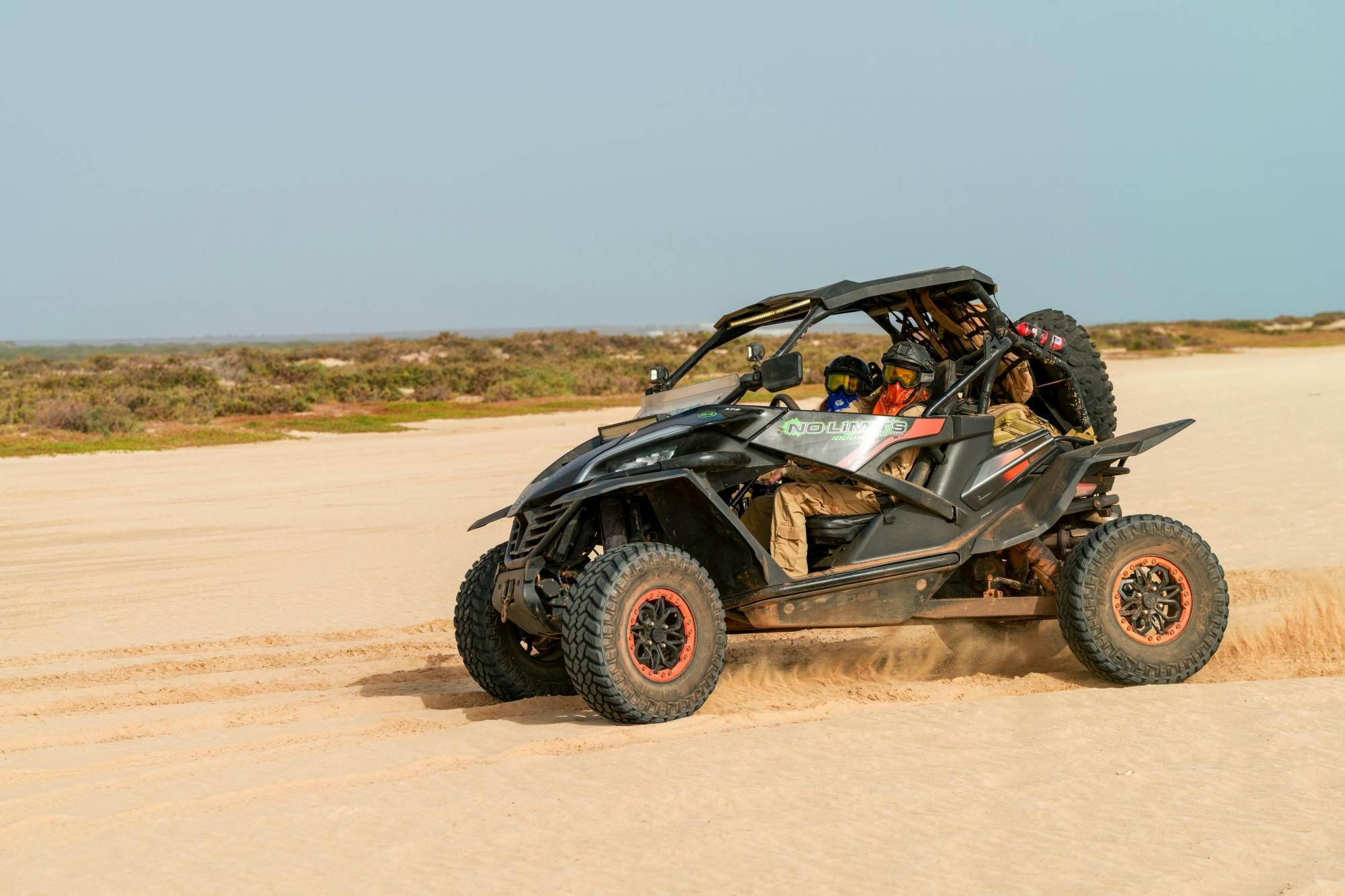 Family-friendly 4x4 buggy tour of southern Boa Vista