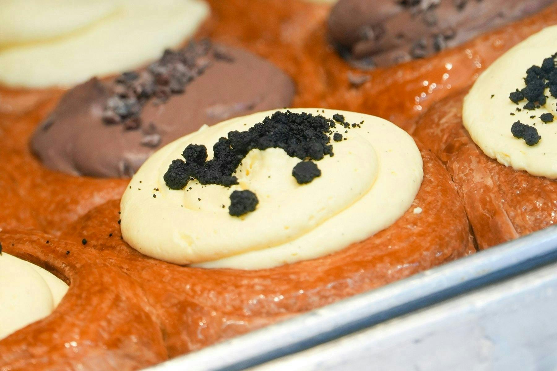 Tour guidato a piedi con degustazione di ciambelle e tè a Londra, tra Covent Garden e il West End