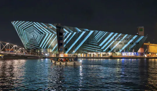 Festival das Luzes de Amesterdão: cruzeiro de 90 minutos num barco aberto com guia ao vivo
