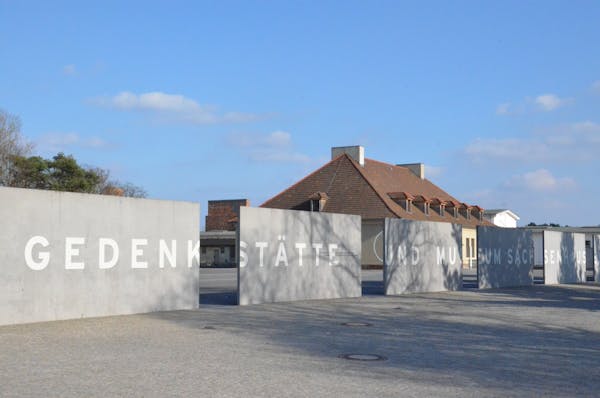  Visite  du Camp de  Concentration de  Sachsenhausen  musement