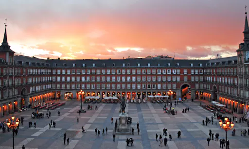 Madrid Highlights + Entrance and Guided Tour  to the Royal Palace